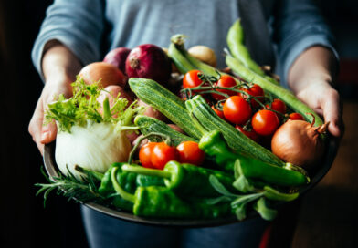 Quais são os alimentos mais contaminados por agrotóxicos e os mais seguros no Brasil