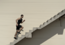 3 formas de fazer exercício de cardio na escada para perder gordura