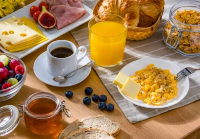 Café da manhã rico em proteína e fibra ajuda a emagrecer, indica estudo