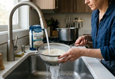 Devemos lavar o arroz antes de ir para a panela? O que diz a ciência e a gastronomia
