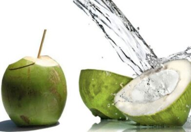 Mito ou verdade: água de coco hidrata mais que água mineral?