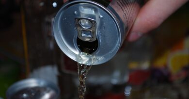 Energético faz mal à saúde? Entenda como ele age no coração e no cérebro