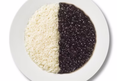 Química perfeita: como a ciência explica a união ideal entre arroz e feijão