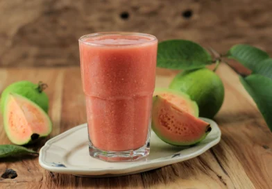Suco de goiaba é um aliado contra a anemia, mostra pesquisa: entenda por que consumi-lo