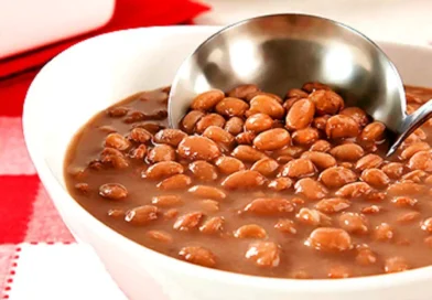Como temperar feijão para deixar o caldo grosso e cheio de sabor