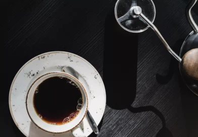 Quem bebe café tem mais músculos, menos gordura e diferenças hormonais, sugere estudo