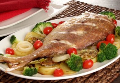Nem frigideira, nem airfryer: a forma de fazer peixe mais barata, saudável e suculenta